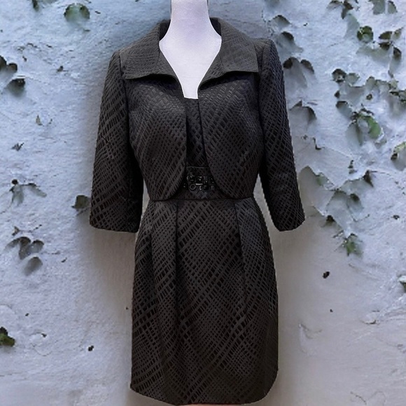 Tahari sheath dress and cropped jacket set size 10 - Picture 4 of 11